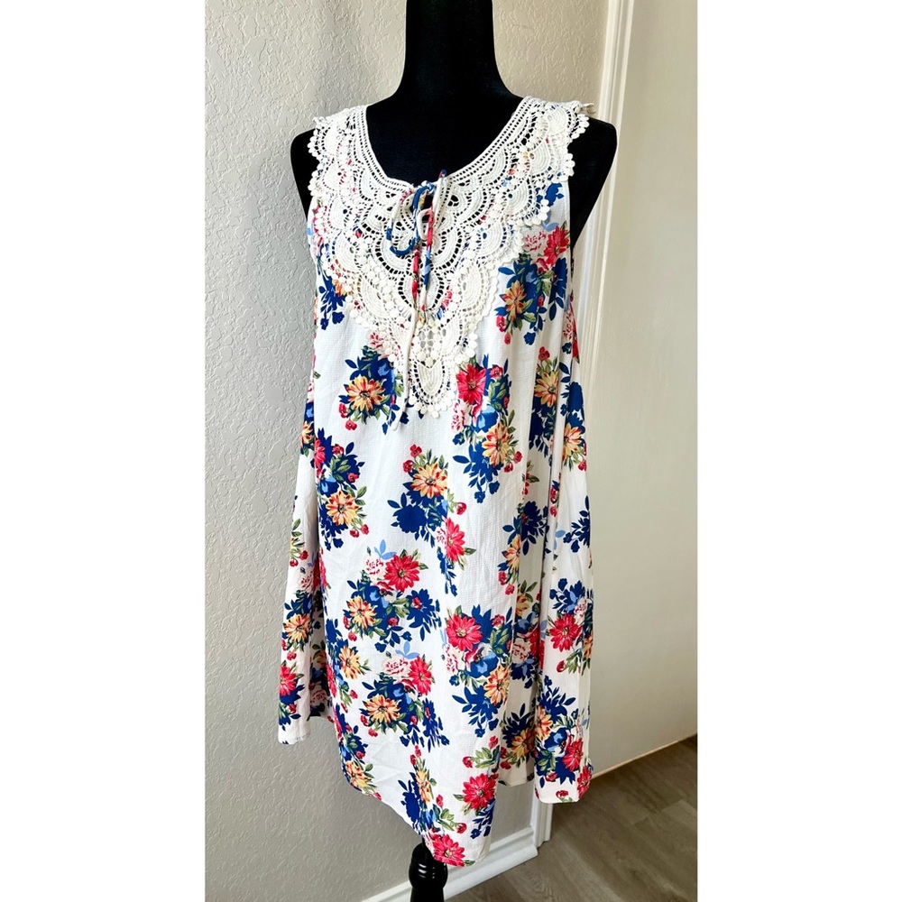 Floral shift dress